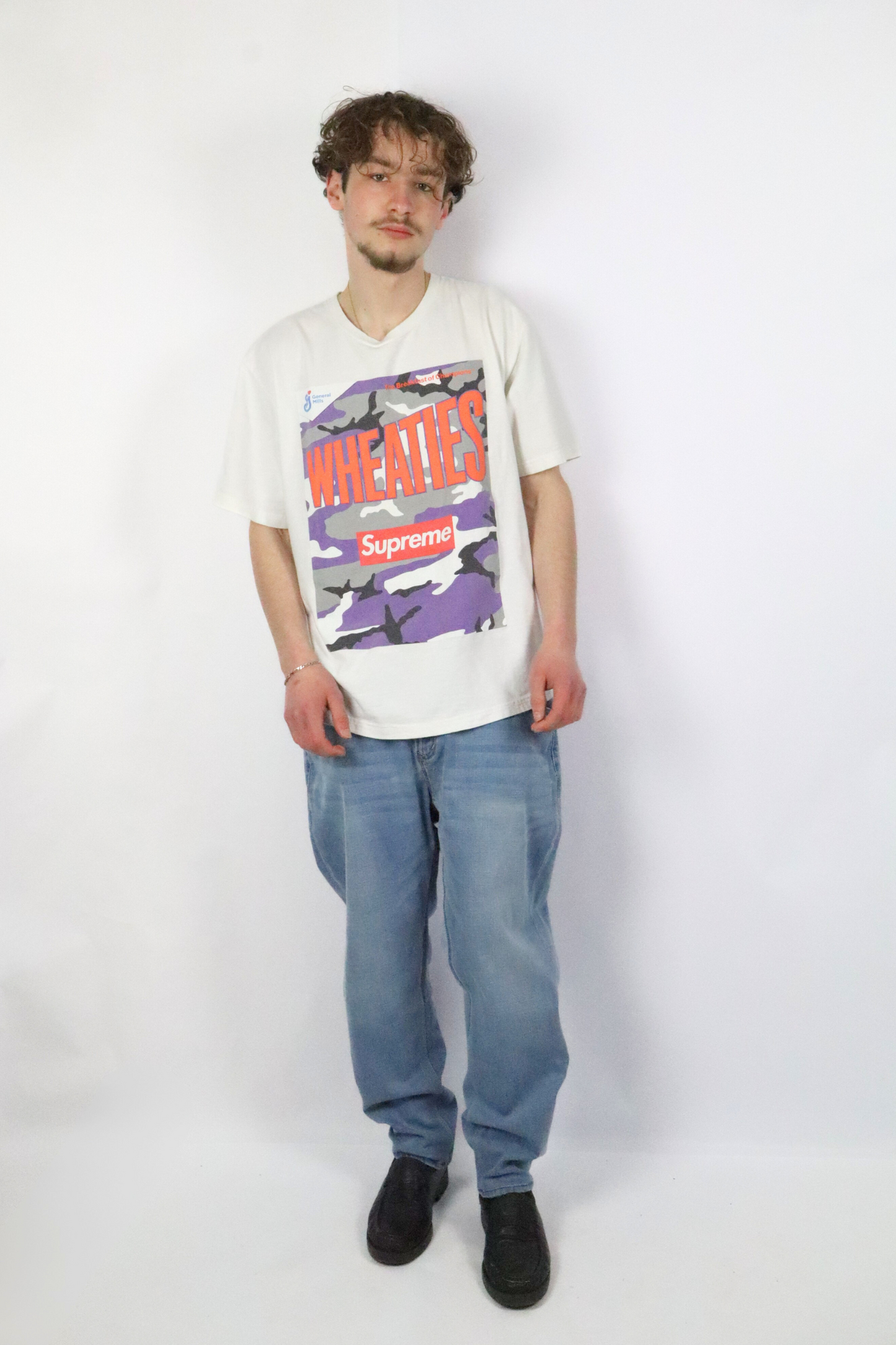 T-shirt Supreme blanc "WHEATIES"