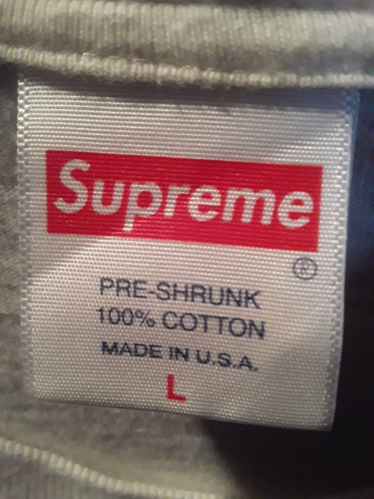 T-shirt Supreme blanc "WHEATIES"